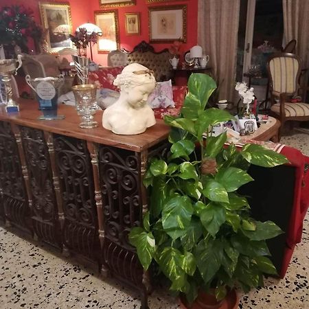 Domus Aurea Bed & Breakfast Oristano Exterior photo