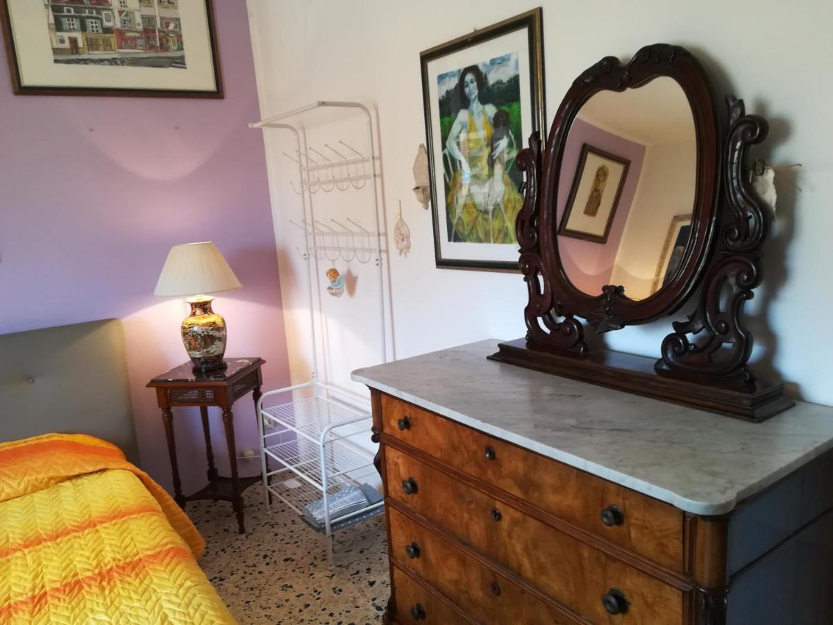 Domus Aurea Bed & Breakfast Oristano Exterior photo