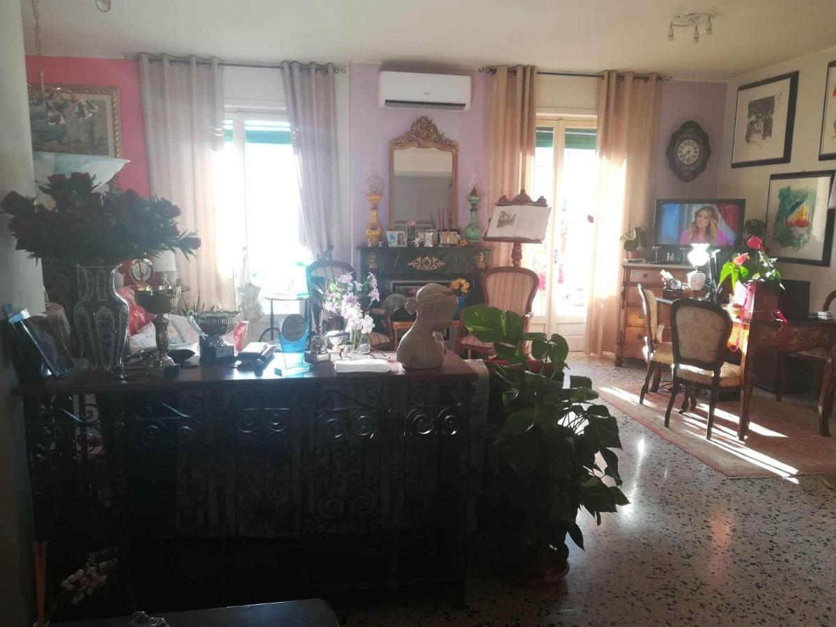Domus Aurea Bed & Breakfast Oristano Exterior photo